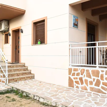 Vrysaki Apartment *